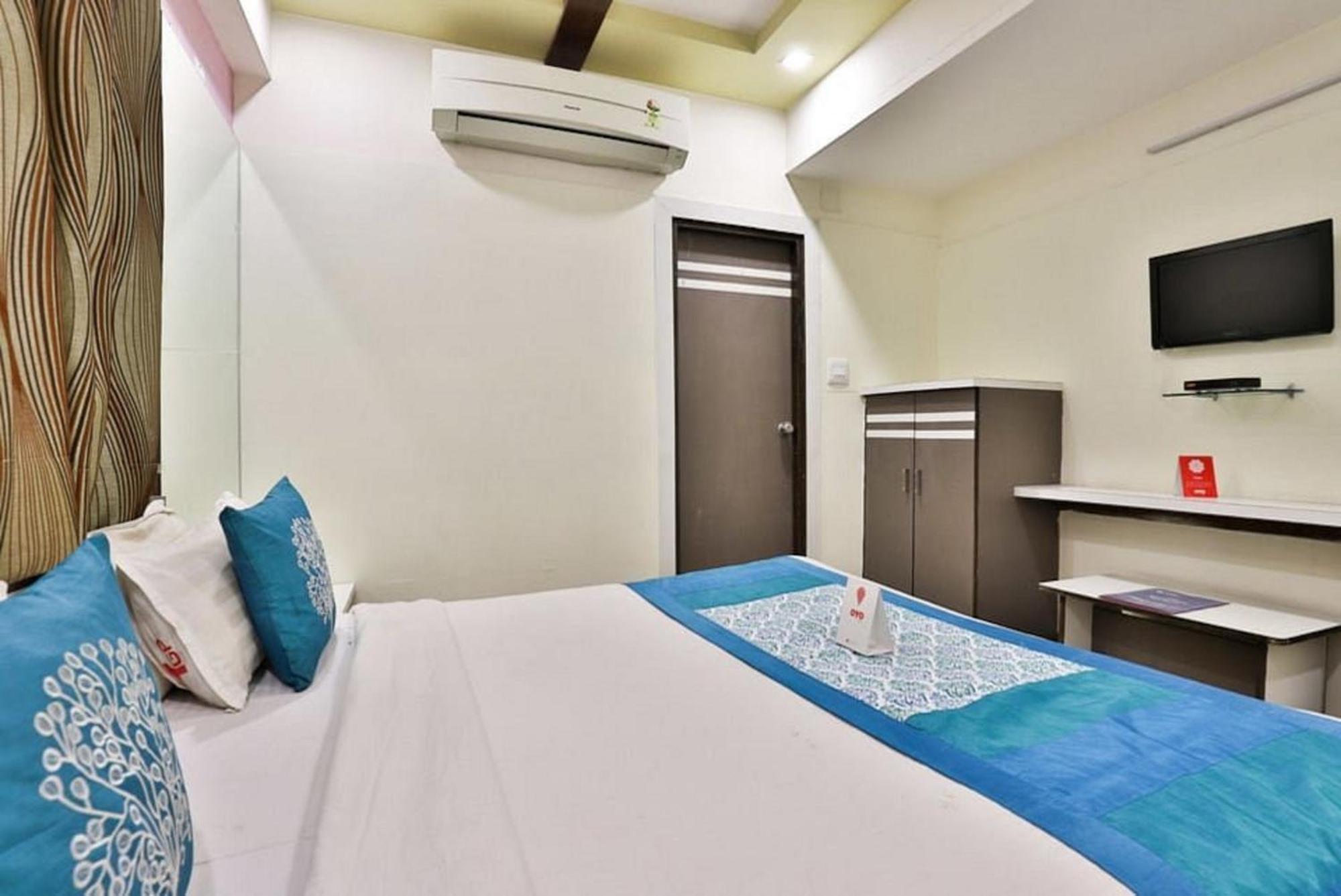 Hotel The Grand Pritam Gandhinagar Exteriör bild