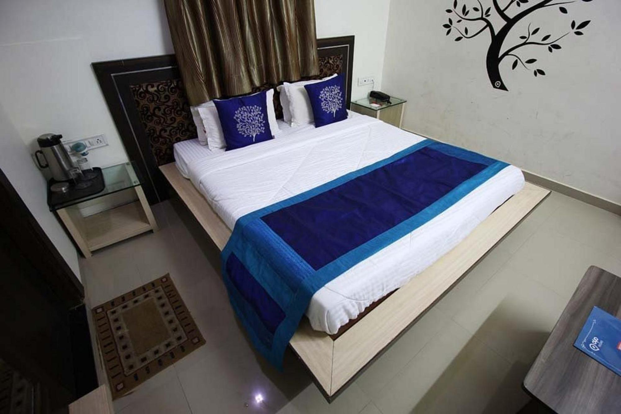 Hotel The Grand Pritam Gandhinagar Exteriör bild